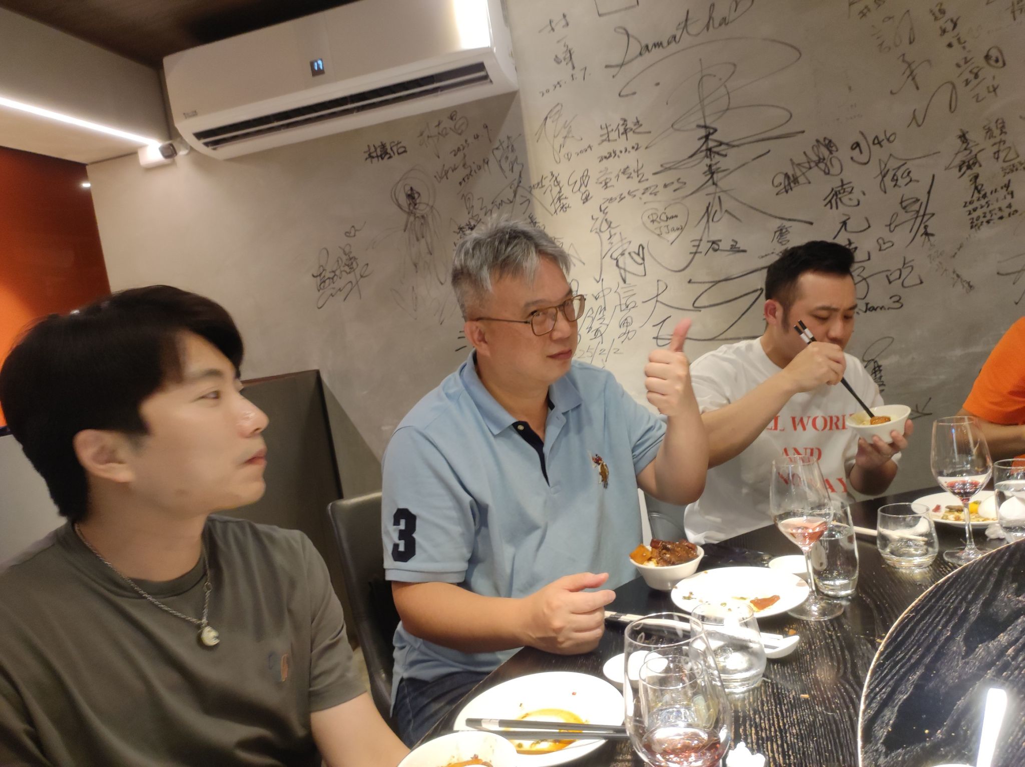 LINE_ALBUM_2025.5.10 聯絡主委Hong宴請小爐 海派私房菜_250512_11